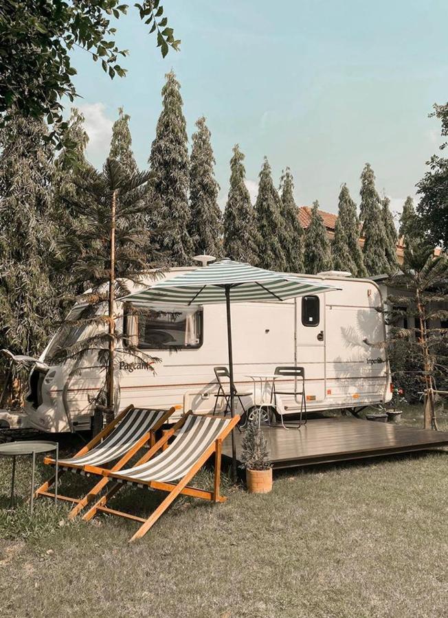 Nice Nite Campervans Phra Nakhon Si Ayutthaya Zewnętrze zdjęcie