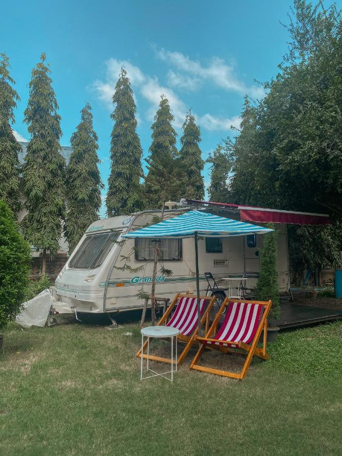 Nice Nite Campervans Phra Nakhon Si Ayutthaya Zewnętrze zdjęcie